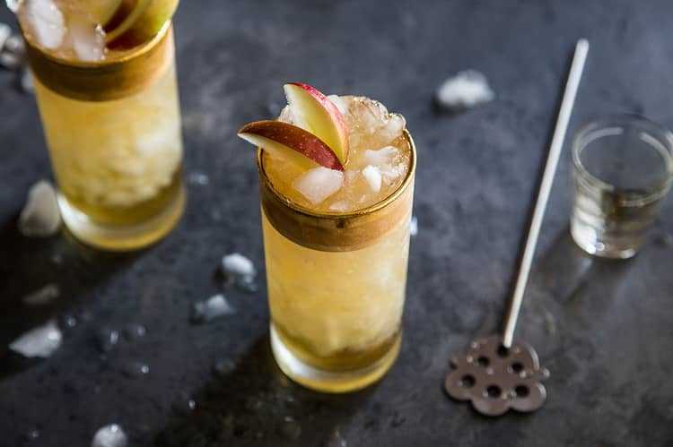 10 простых коктейлей с виски