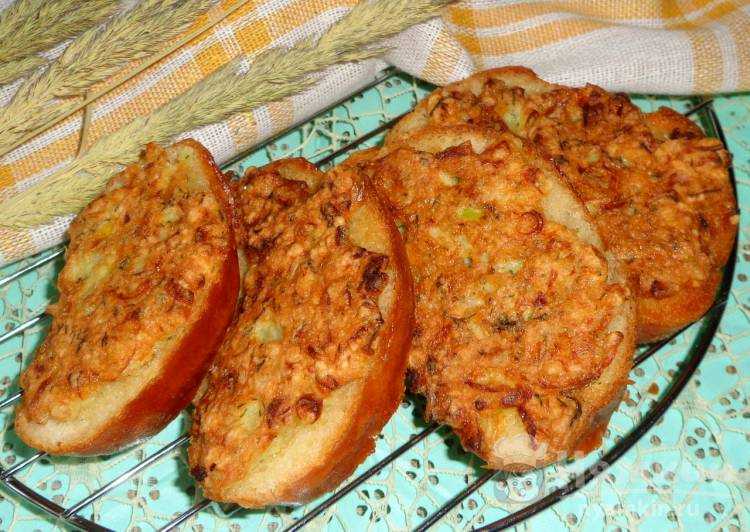 Горячие бутерброды с картошкой на сковороде и в духовке: пошаговые рецепты с фото и видео