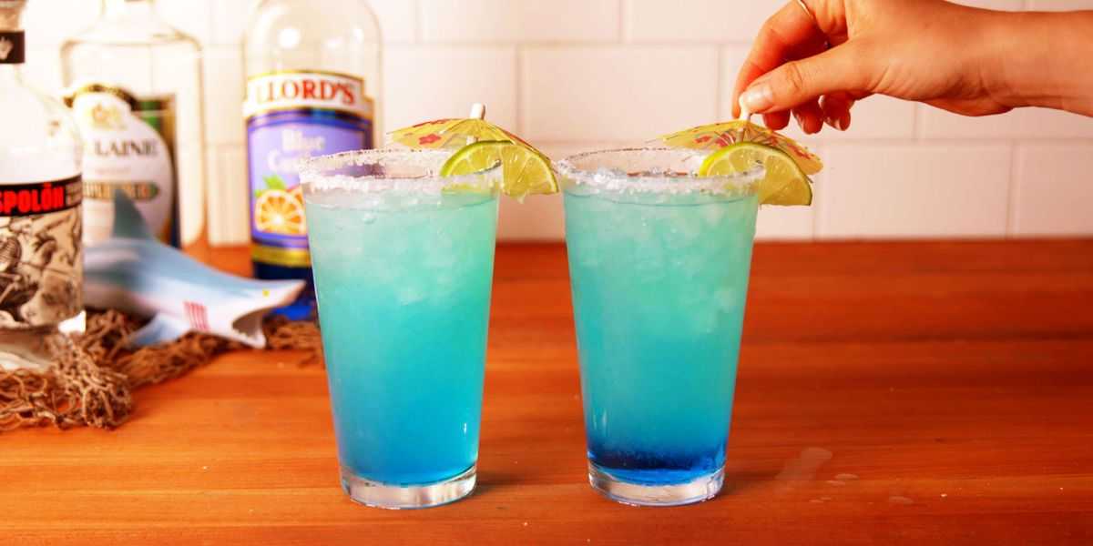 Коктейль голубая лагуна — приготовление в домашних условиях. рекомендации по оформлению и презентации напитка