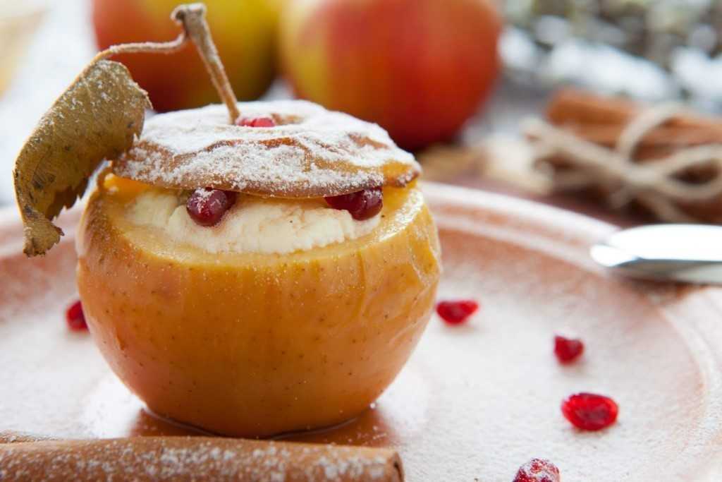 Запеченные яблоки в мультиварке редмонд – рецепт с фото