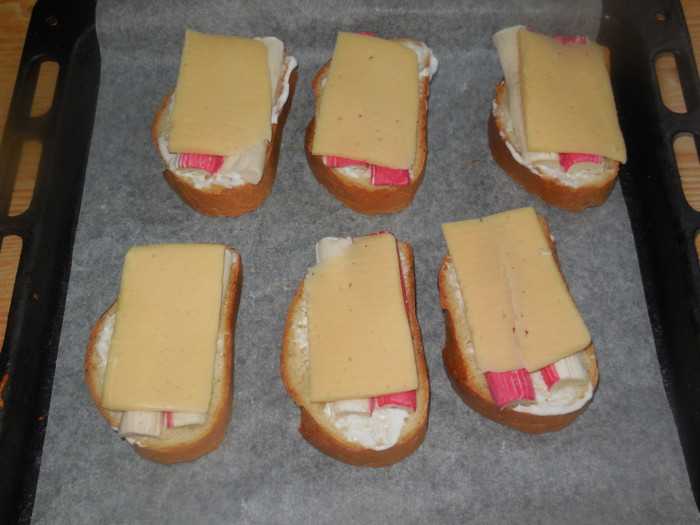 Бутерброды с крабовыми палочками - 6 вкусных и сытных рецептов