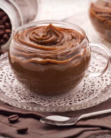 Как сделать шоколадный крем-чиз для выравнивания торта?