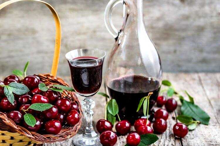 Как приготовить плодовое вино из черешни с лаворвым листом и гвоздикой: поиск по ингредиентам, советы, отзывы, подсчет калорий, изменение порций, похожие рецепты
