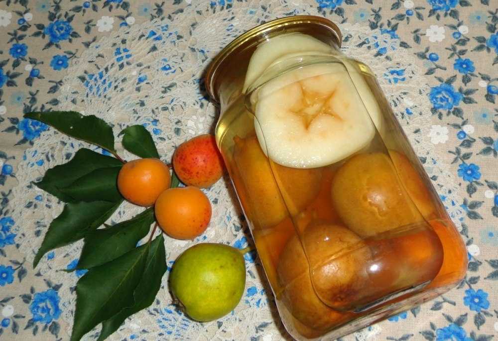 Компот из абрикосов на зиму в банках - 5 простых рецептов