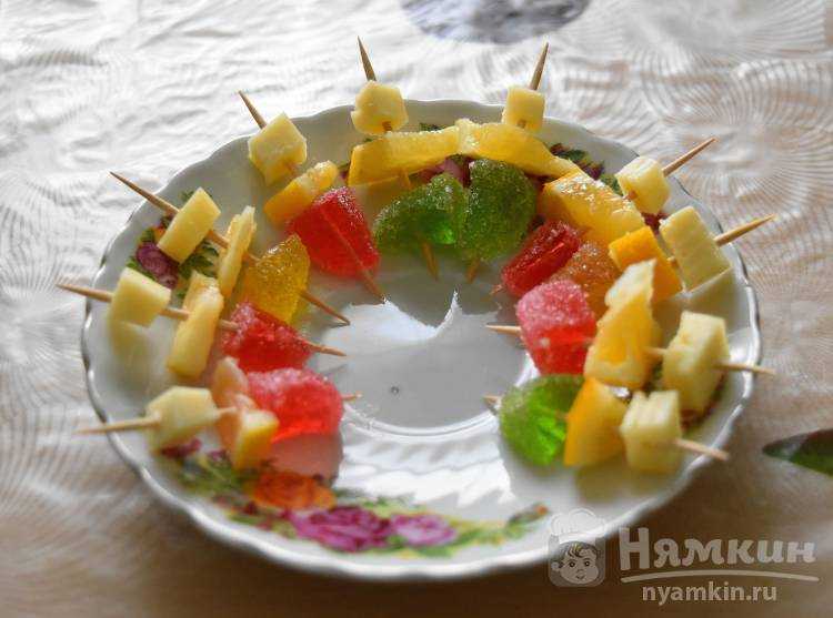 Канапе из фруктов на шпажках для детей и взрослых: пошаговые рецепты с фото