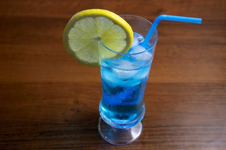 Голубая лагуна коктейль состав, рецепт классический и алкогольный для домашних условий