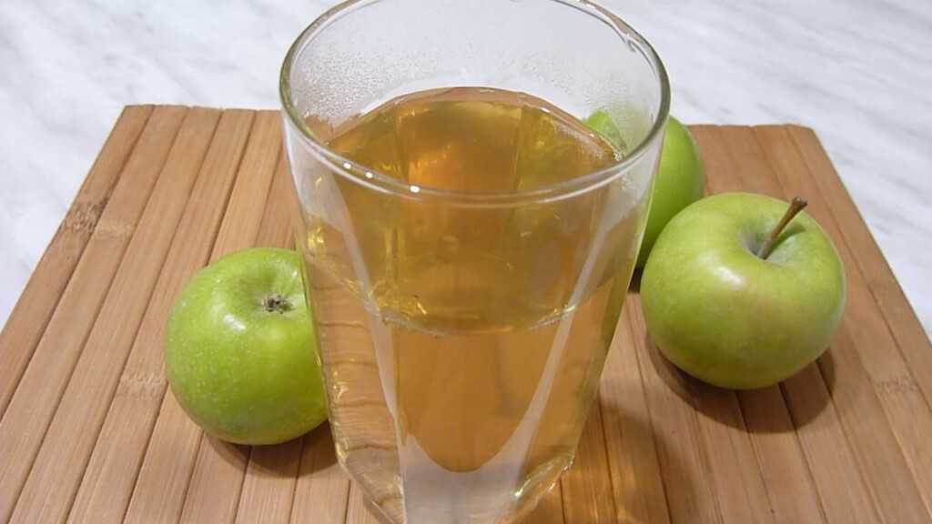 Компот из зеленых яблок — пошаговый рецепт с фото
