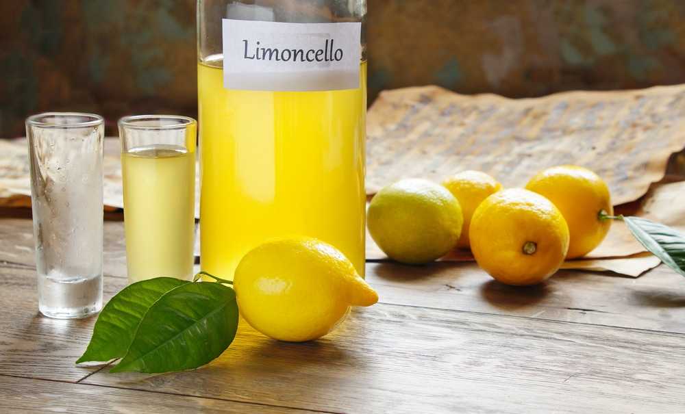 Лимонная настойка — 7 рецептов в домашних условиях