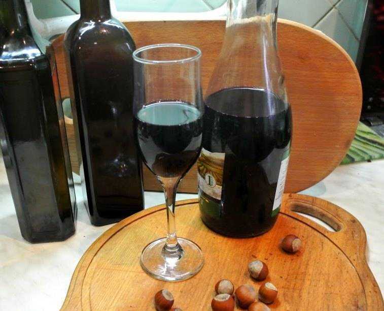 Как сделать вино из вишни с косточками: 4 простых вкусных рецепта