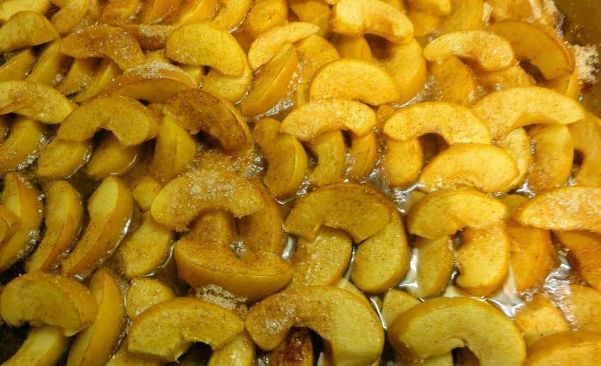 Пошаговые рецепты цукатов в домашних условиях из незрелых и спелых яблок на зиму, с варкой и без