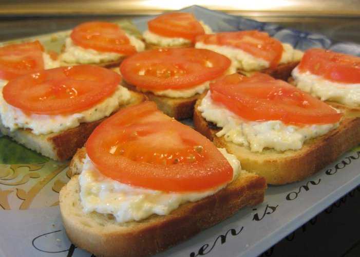 Горячие бутерброды с яйцом и сыром (3) простых рецепта