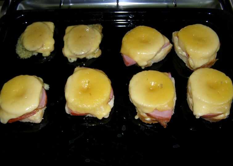Бутерброды с ананасом - пошаговый рецепт приготовления с фото
