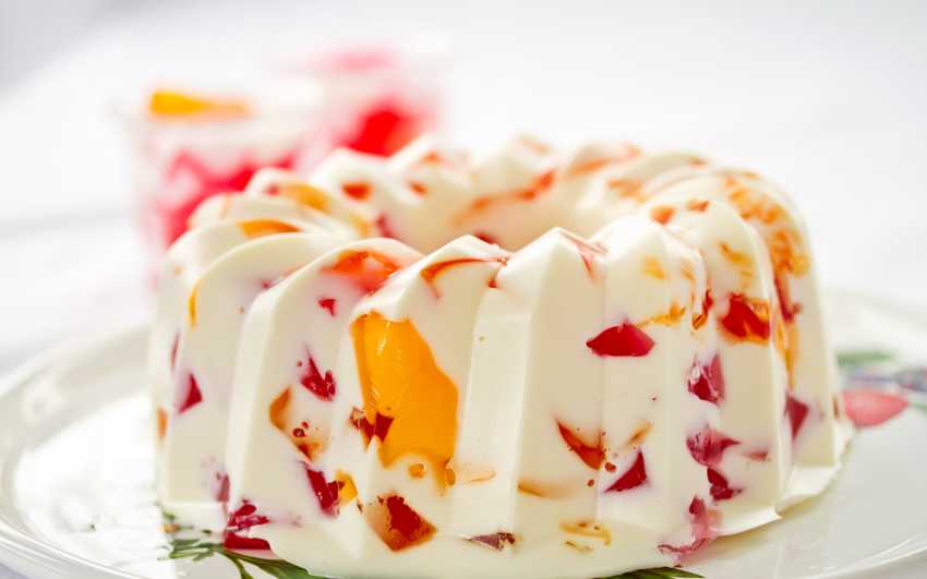 Десерт из сметаны и желатина с фруктами пошаговый рецепт с фото