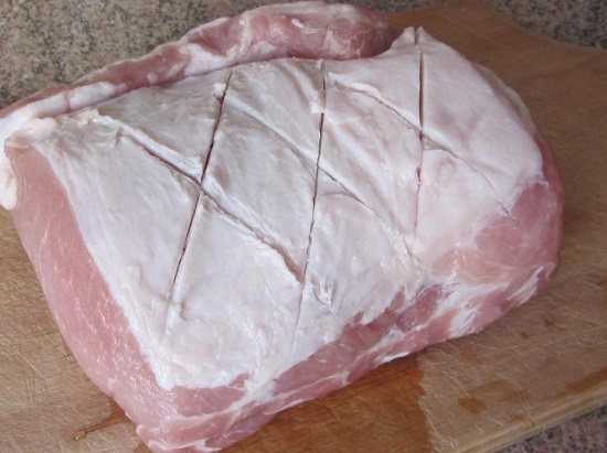 Домашние рецепты приготовления свиного карбоната в духовке