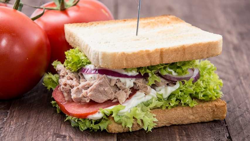 Бутерброды с тунцом - 59 рецептов: бутерброды | foodini