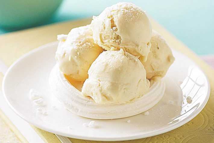 Мороженое "пломбир" за 5 минут в домашних условиях.