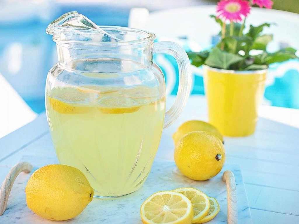 Вишнево-лимонный лимонад