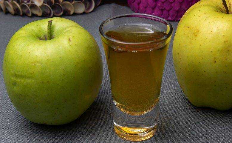 Шикарные рецепты яблочной настойки на самогоне – нельзя не попробовать