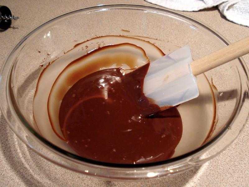 Самый простой способ темперировать шоколад в домашних условиях| the cake school (ольга шлычкова кондитер)