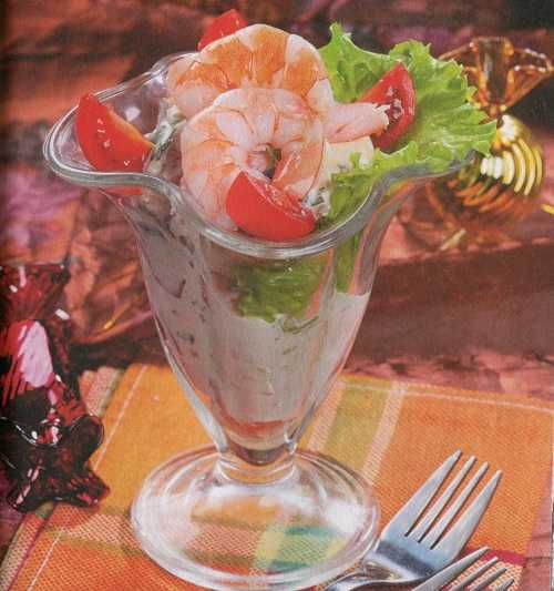 Салат коктейль с креветками