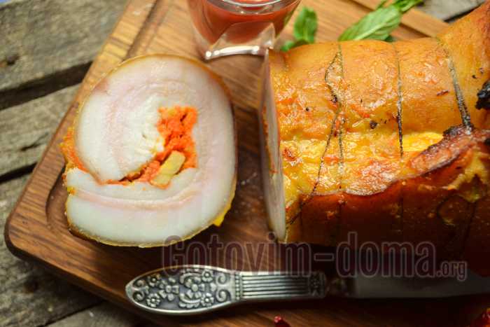 Грудинка в луковой шелухе