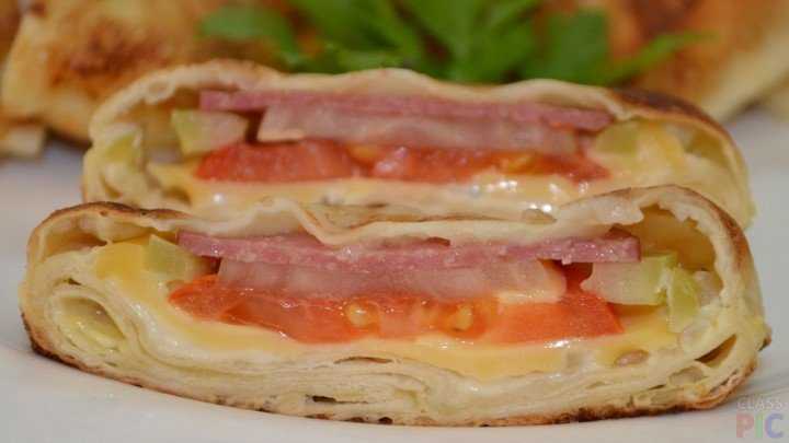 Горячий бутерброд на сковороде. горячие бутерброды с яйцом и сыром рецепт.