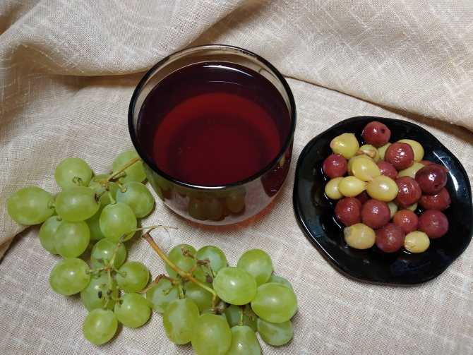 Домашняя наливка из винограда