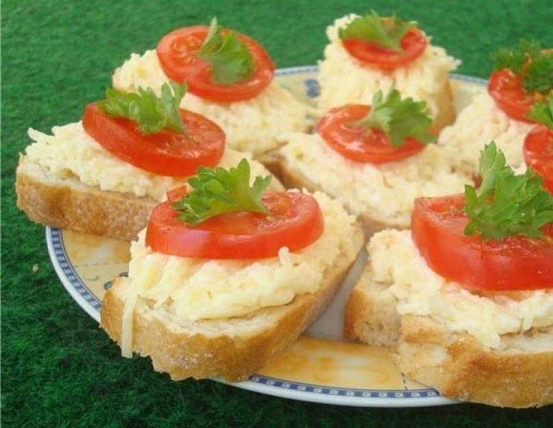Бутерброды с креветками и сыром