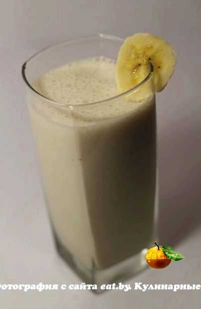 Молочный коктейль с бананом в блендере и без: рецепты с фото