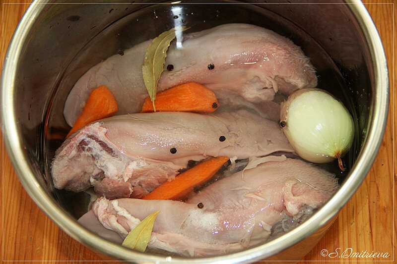 Сколько варить свиной язык? 16 фото рецепт приготовления отварного субпродукта в кастрюле. сколько времени отваривать язык до готовности и как его чистить после варки?