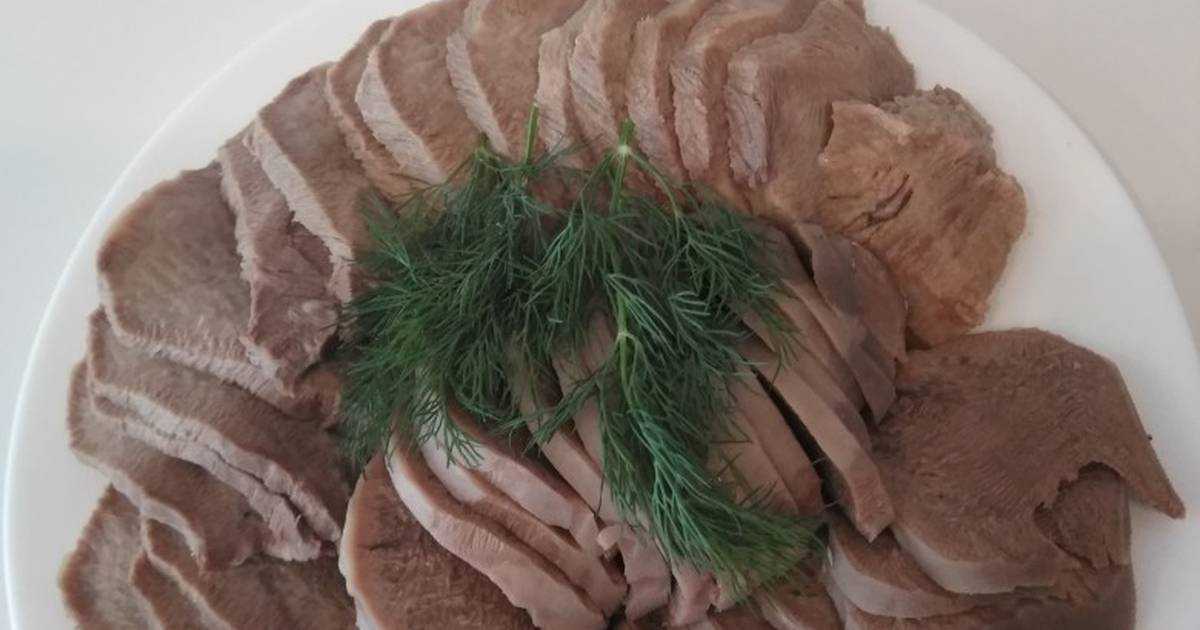 Язык свиной вареный с луком и лаврушкой рецепт с фото - 1000.menu