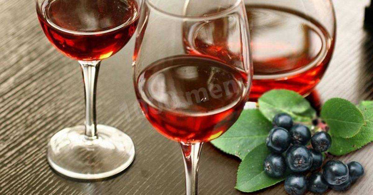 Домашнее вино из черноплодной рябины в домашних условиях: простые рецепты с фото и видео »