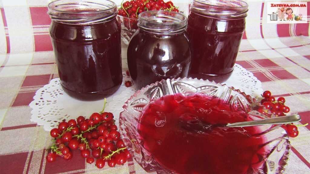 Компот из замороженной вишни — 5 простых рецептов вишневого компота