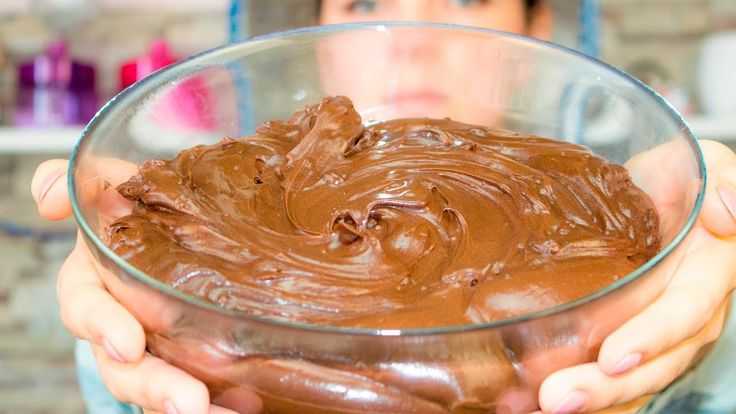 Ганаш из белого шоколада для покрытия торта: под мастику, для выравнивания, цветных подтеков