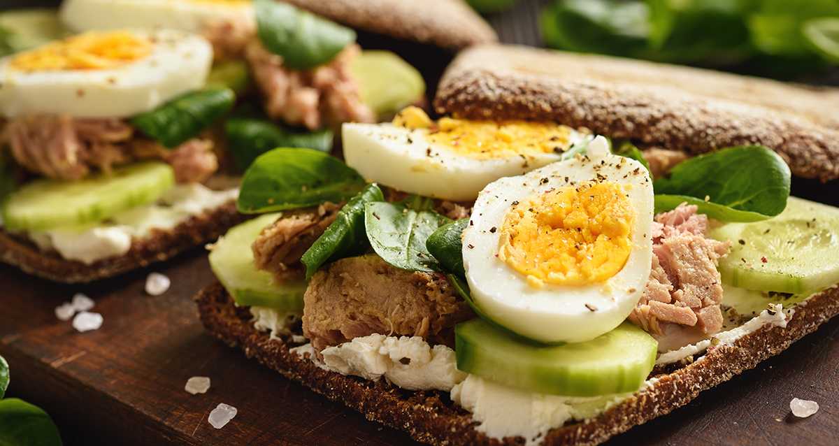 Бутерброды с тунцом - 59 рецептов: бутерброды | foodini