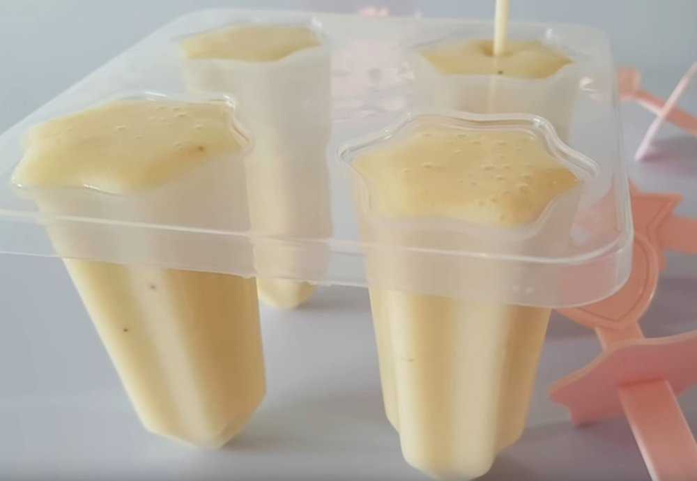 Мороженое бананово молочное