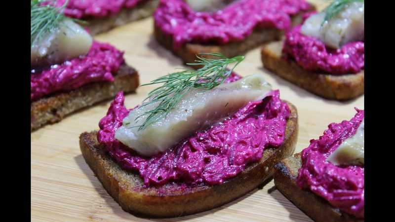 Простые закусочные бутерброды с селедкой рецепт с фото пошагово - 1000.menu