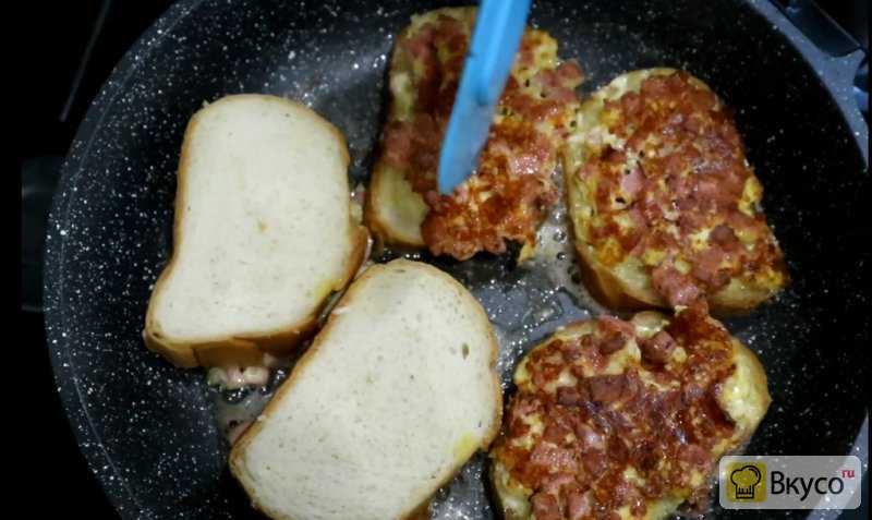 Горячие бутерброды в духовке : 15 простых и вкусных рецептов с фото