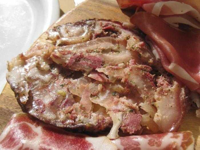 Мясной рулет из свиной головы — пошаговый рецепт с фото