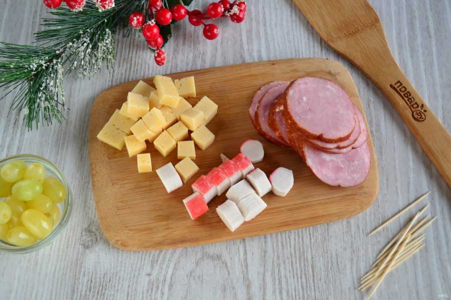 Канапе "рождественский венок" - пошаговый рецепт приготовления с фото