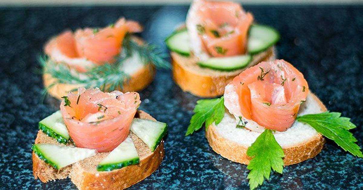 Вкусные бутерброды с красной рыбой – 18 самых простых рецептов с описанием и фото