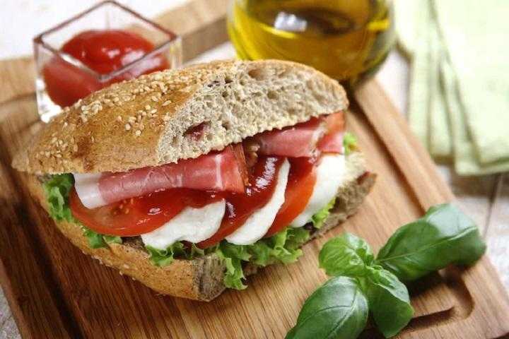 Горячие бутерброды с помидорами лучшие пошаговые рецепты с фото быстро и просто от екатерины лыфарь и олега михайлова