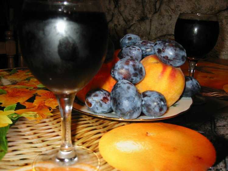 Вино из сливы — простые рецепты в домашних условиях