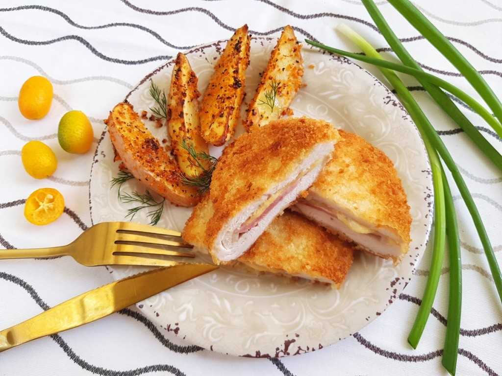 Кордон блю из курицы с сыром и ветчиной на праздник и 15 похожих рецептов: фото, калорийность, отзывы - 1000.menu