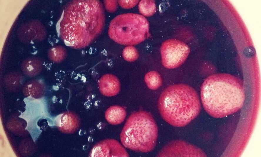 Компот из замороженных ягод — лучшие рецепты. как правильно и вкусно приготовить компот из замороженных ягод.