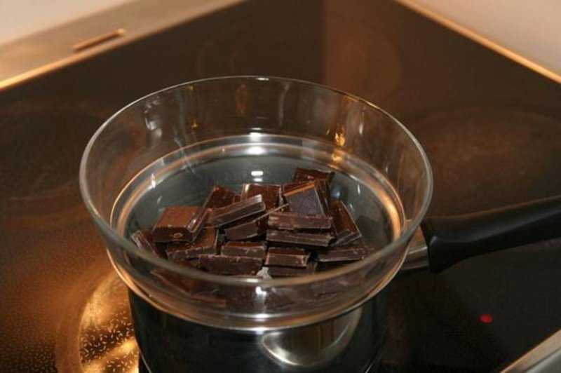 Как правильно растопить шоколад для глазури на торт – 3 способа