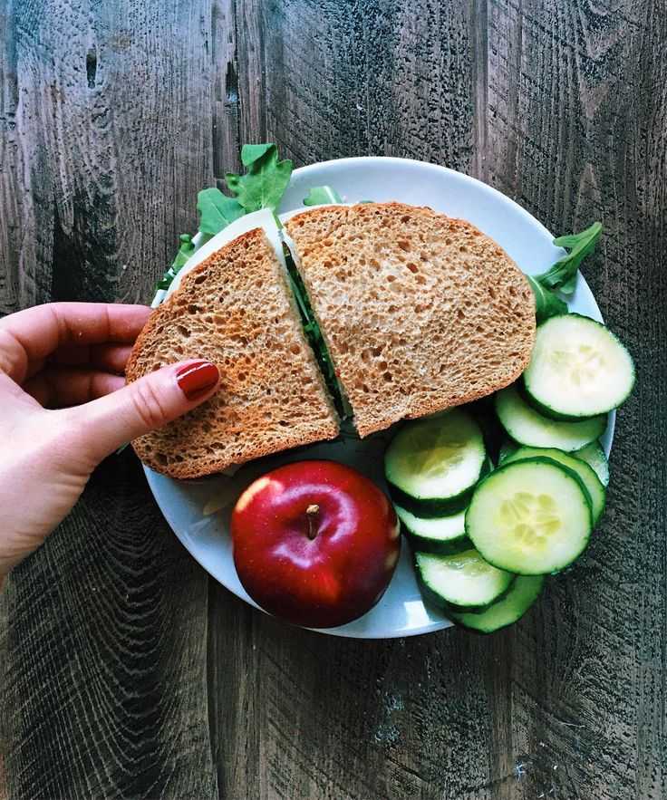 Диетические бутерброды с хлебцами – 6 рецептов от