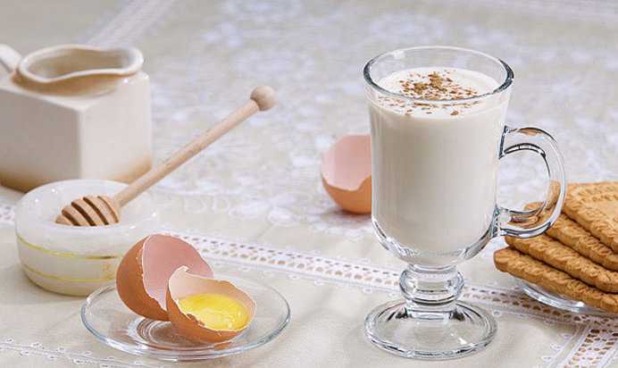 Легендарный гоголь-моголь: секреты и рецепты яичного десертного напитка – будет вкусно! – медиаплатформа миртесен