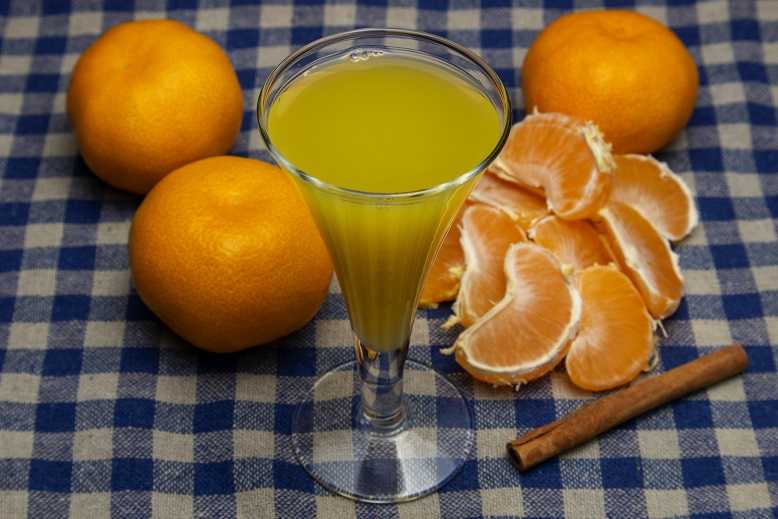 Цитрусовые ликеры: апельсиновый, мандариновый и из лимоновых корочек