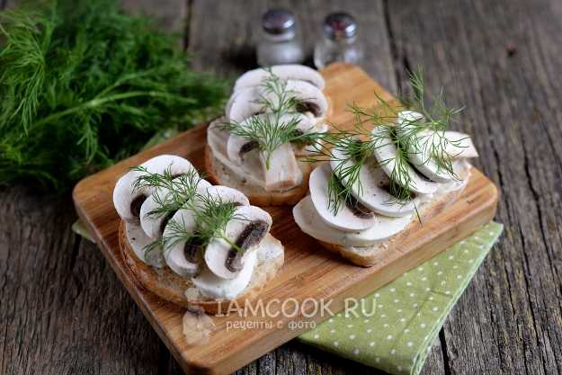 Бутерброды с грибами, 8 рецептов